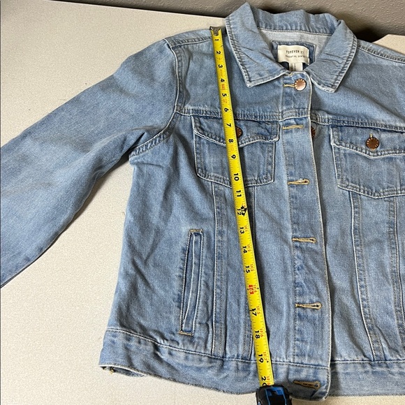Forever,21 Classic Denim Jacket - Picture 6 of 7